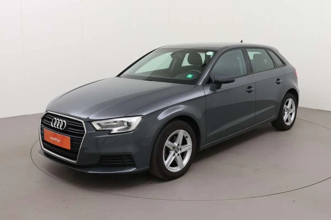 Photo 1 : Audi A3 2019 Essence