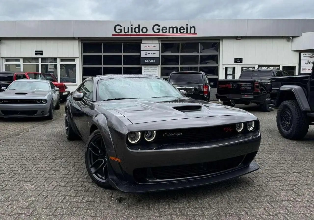 Photo 1 : Dodge Challenger 2023 Petrol