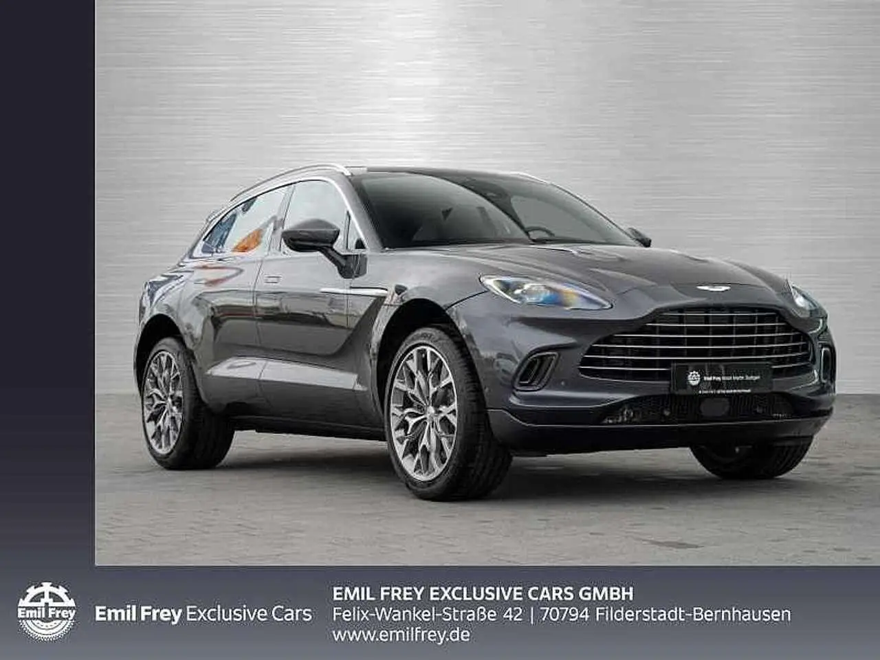 Photo 1 : Aston Martin Dbx 2024 Petrol