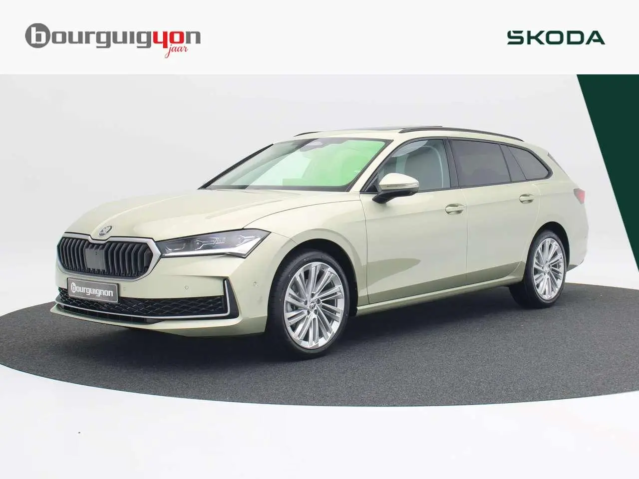 Photo 1 : Skoda Superb 2024 Essence