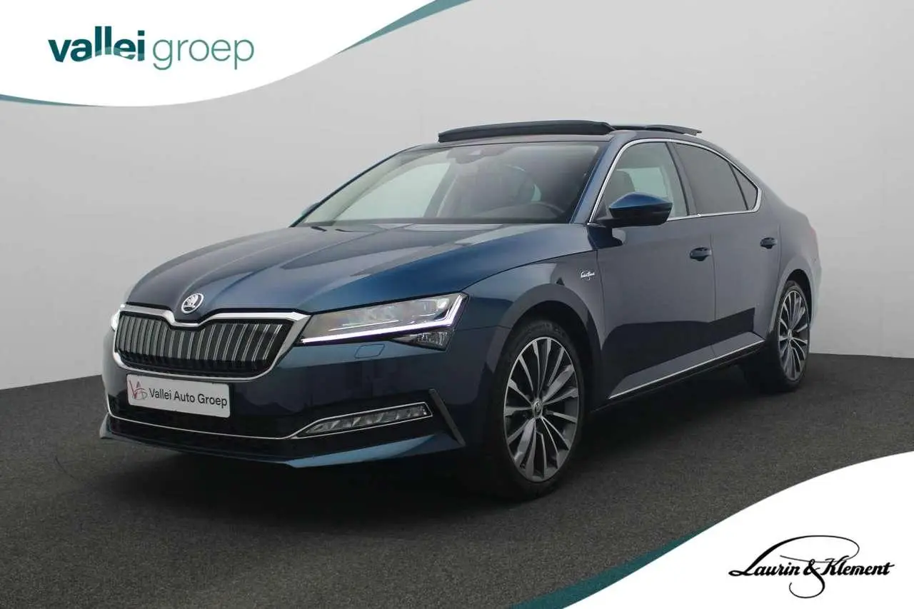 Photo 1 : Skoda Superb 2023 Hybrid