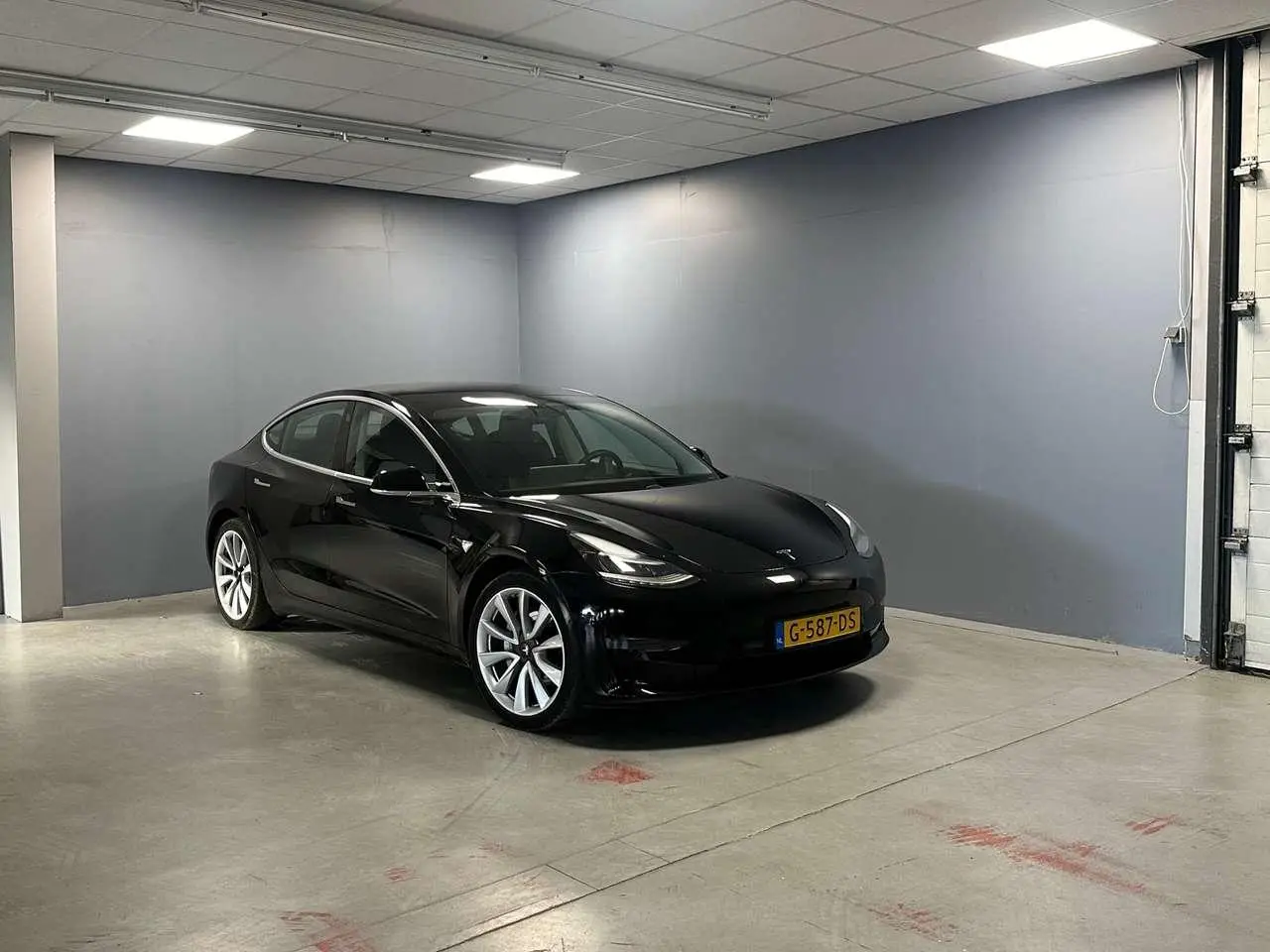 Photo 1 : Tesla Model 3 2019 Electric