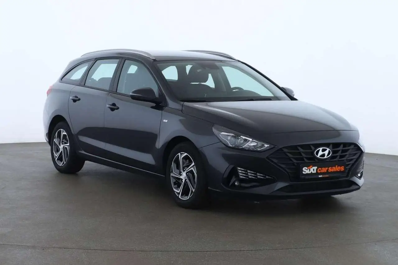 Photo 1 : Hyundai I30 2023 Petrol