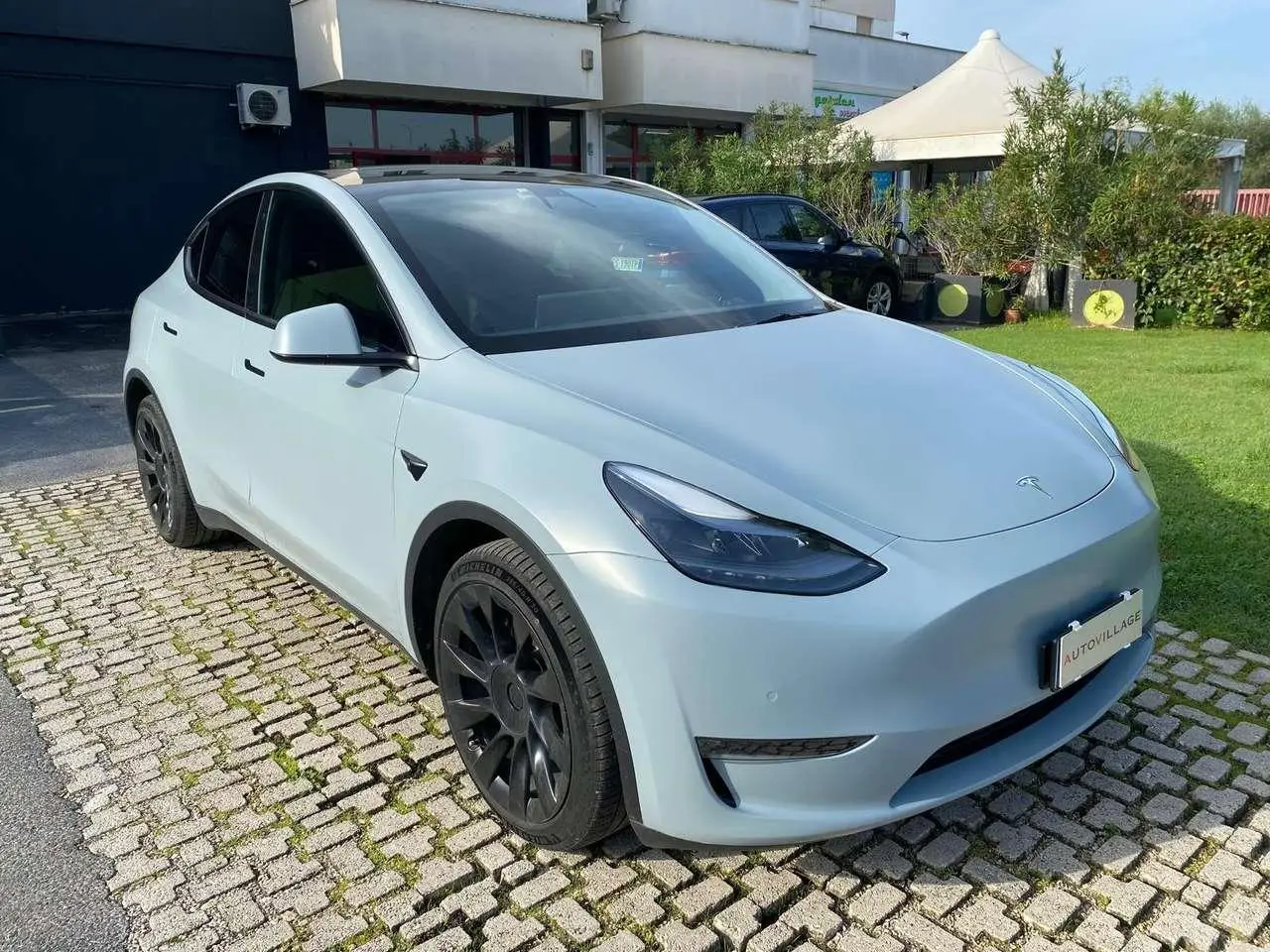 Photo 1 : Tesla Model Y 2022 Électrique