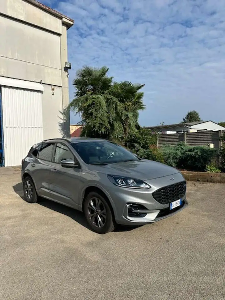 Photo 1 : Ford Kuga 2022 Hybride