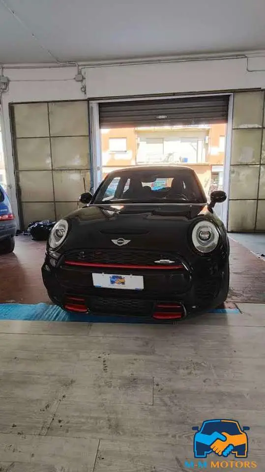 Photo 1 : Mini John Cooper Works 2017 Essence