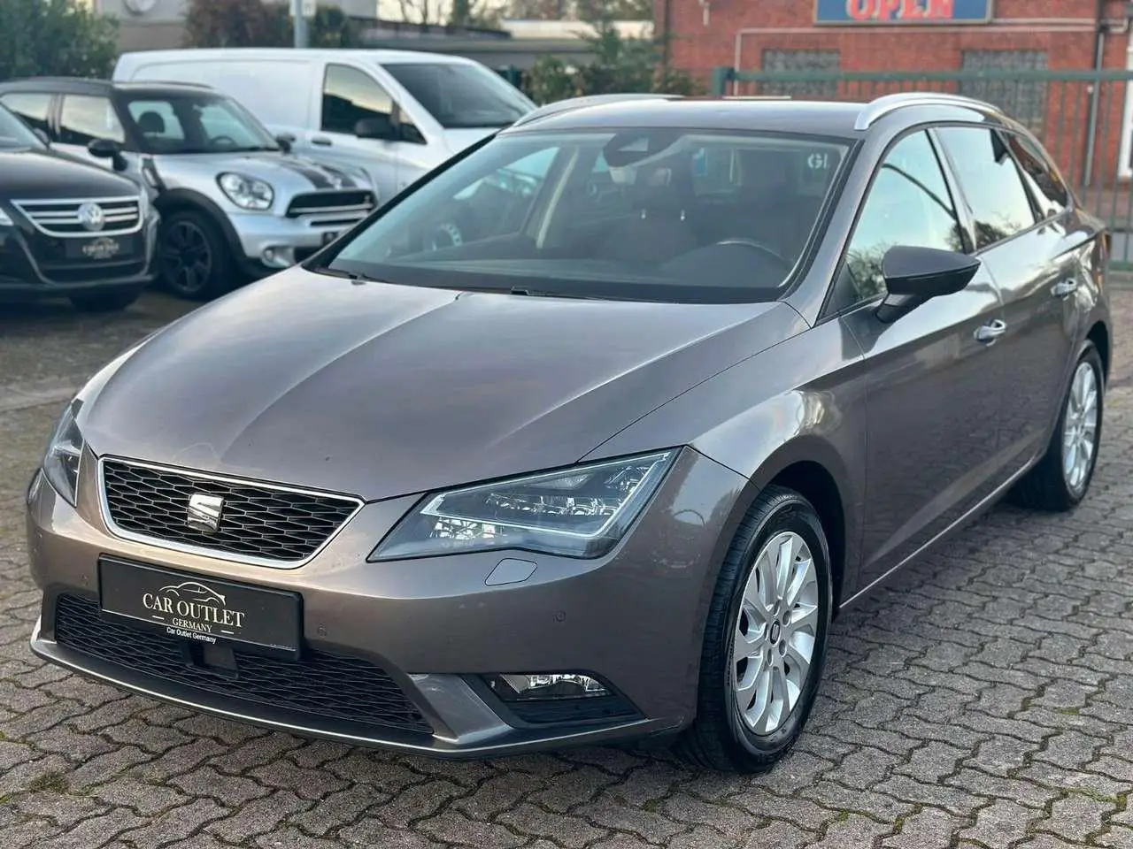 Photo 1 : Seat Leon 2016 Petrol