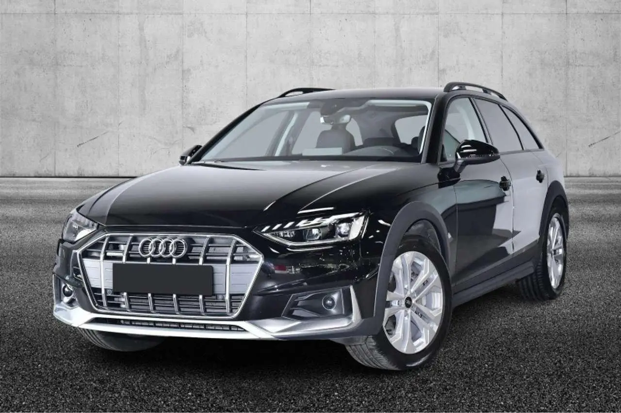 Photo 1 : Audi A4 2023 Hybrid