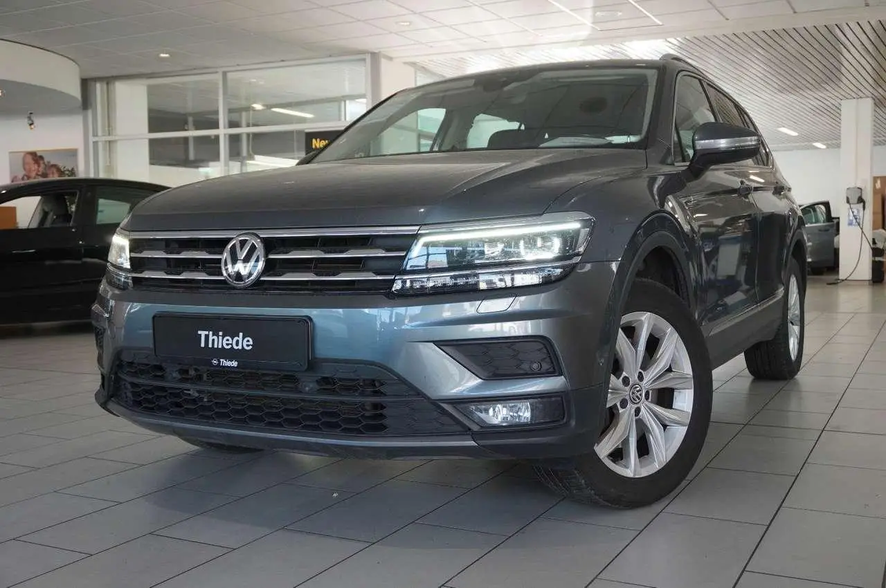 Photo 1 : Volkswagen Tiguan 2020 Petrol