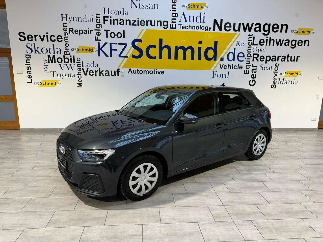 Photo 1 : Audi A1 2023 Essence