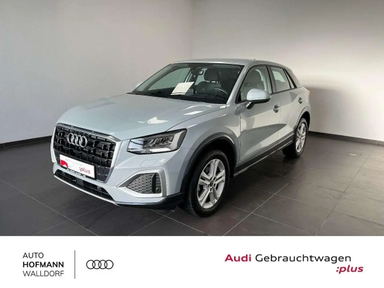 Photo 1 : Audi Q2 2022 Essence