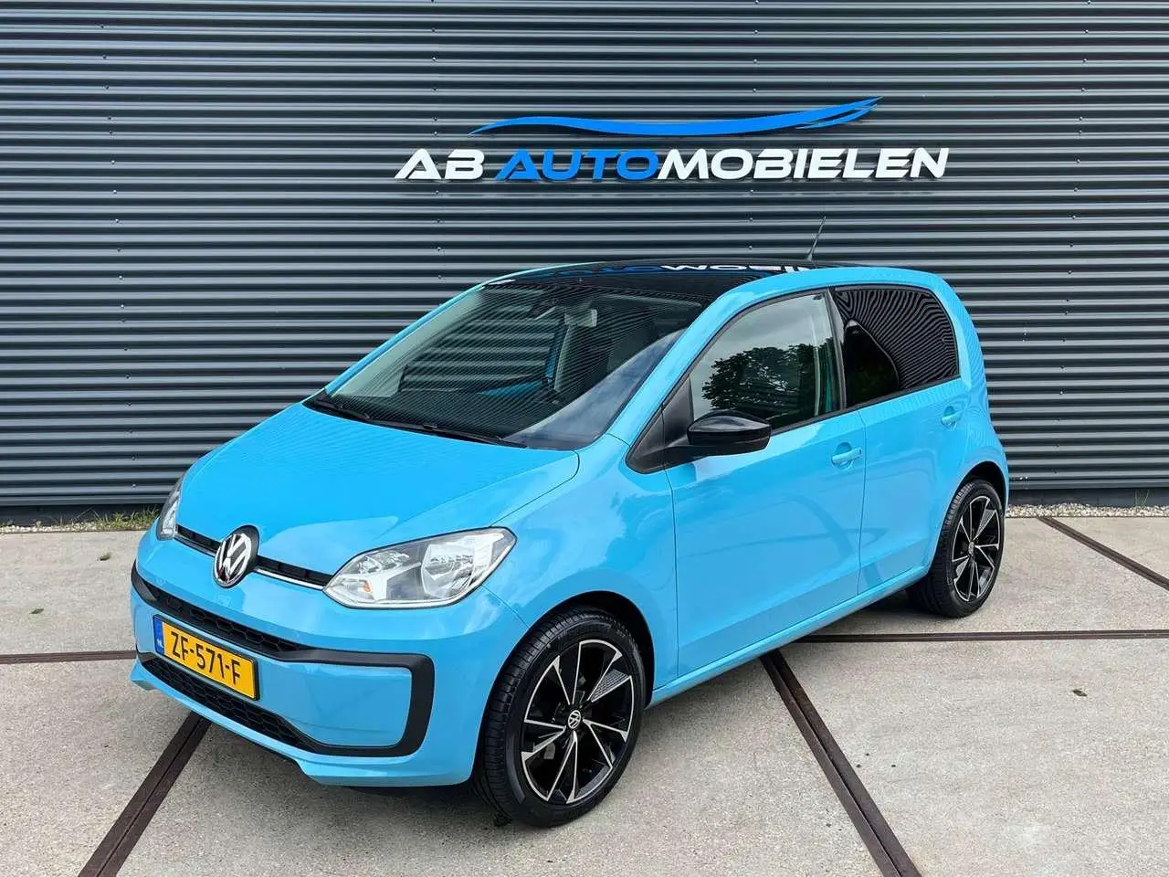 Photo 1 : Volkswagen Up! 2019 Essence