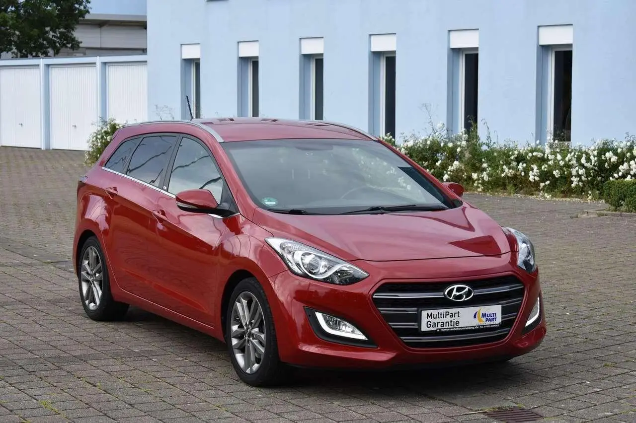 Photo 1 : Hyundai I30 2017 Petrol