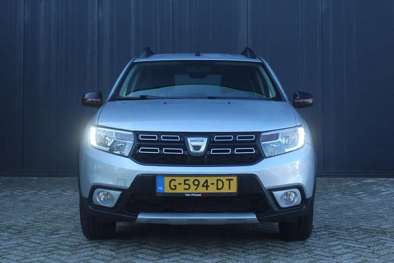 Photo 1 : Dacia Sandero 2019 Petrol