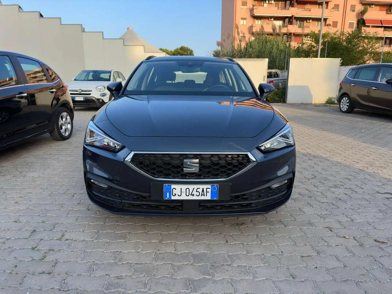 Photo 1 : Seat Leon 2022 Petrol