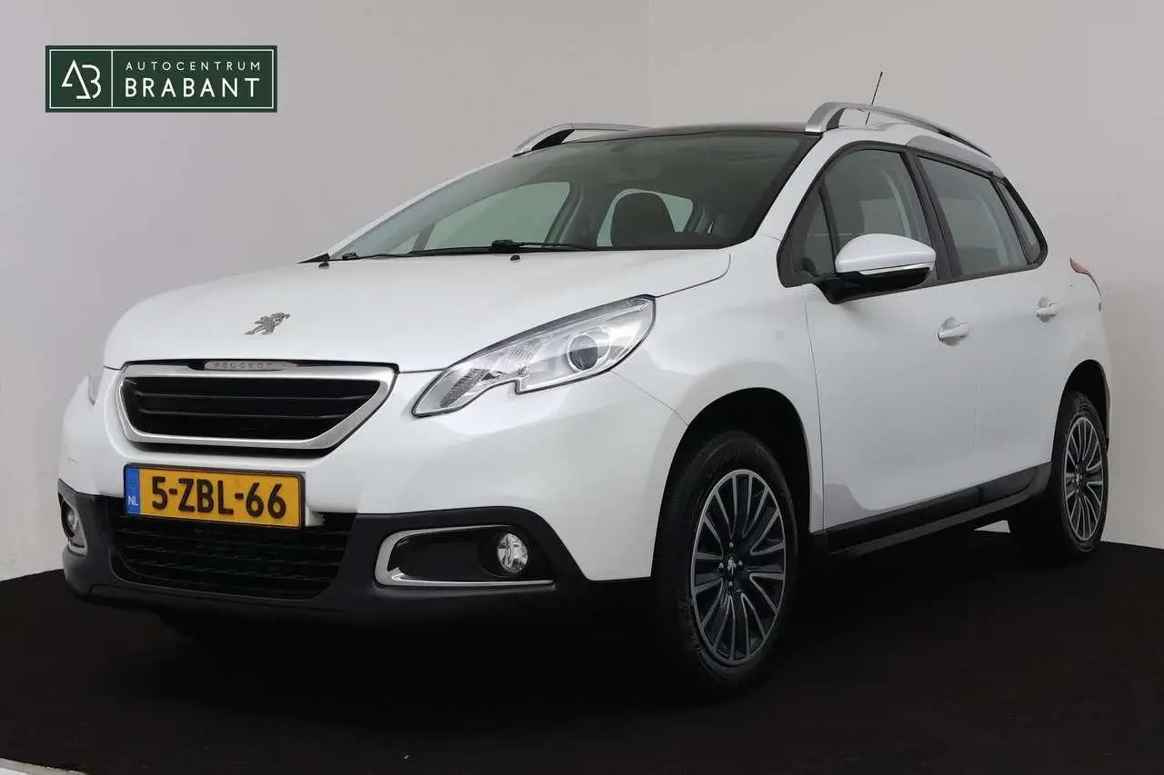 Photo 1 : Peugeot 2008 2014 Essence