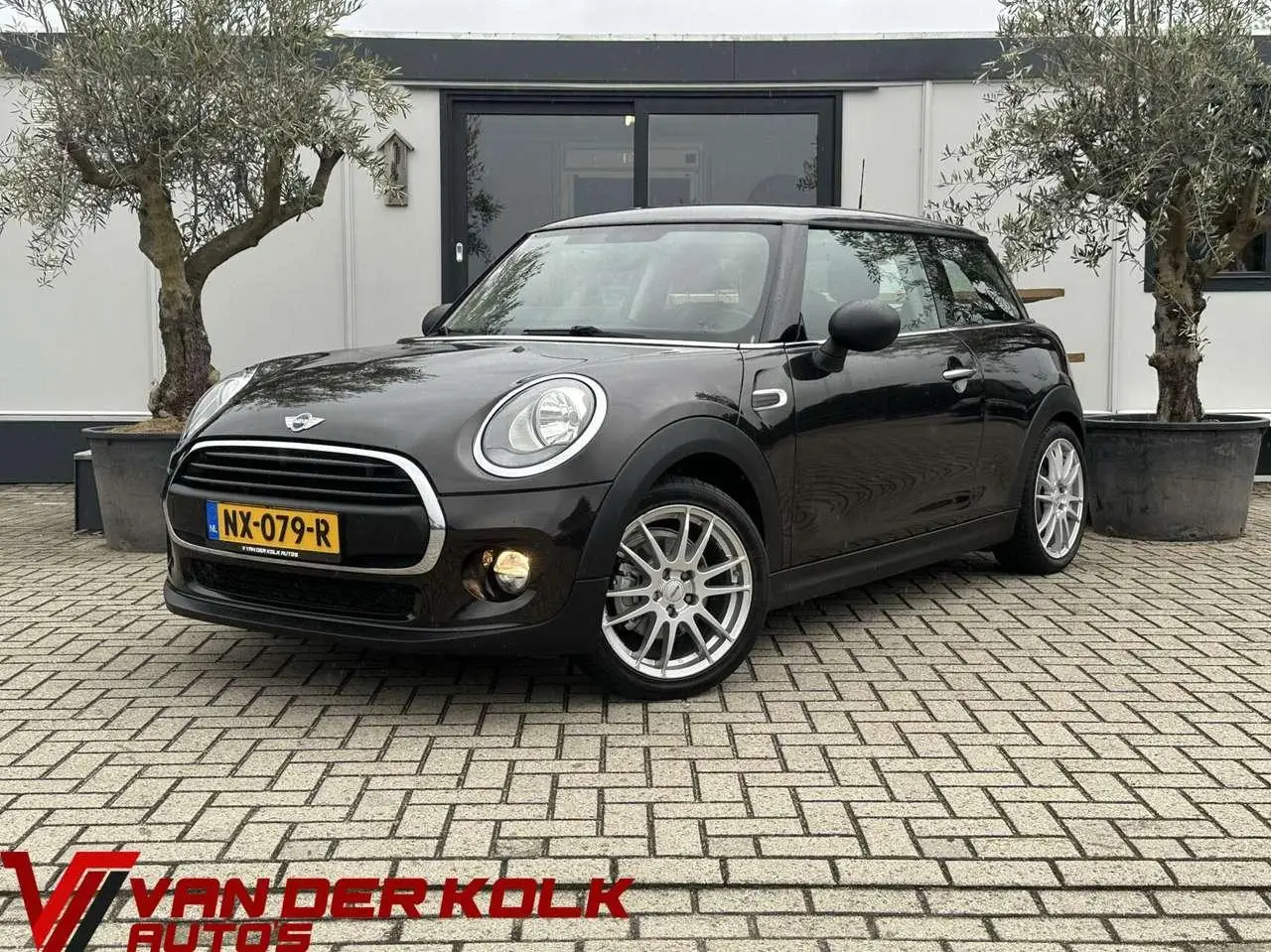 Photo 1 : Mini One 2015 Petrol