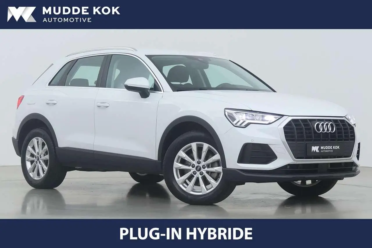 Photo 1 : Audi Q3 2023 Hybrid