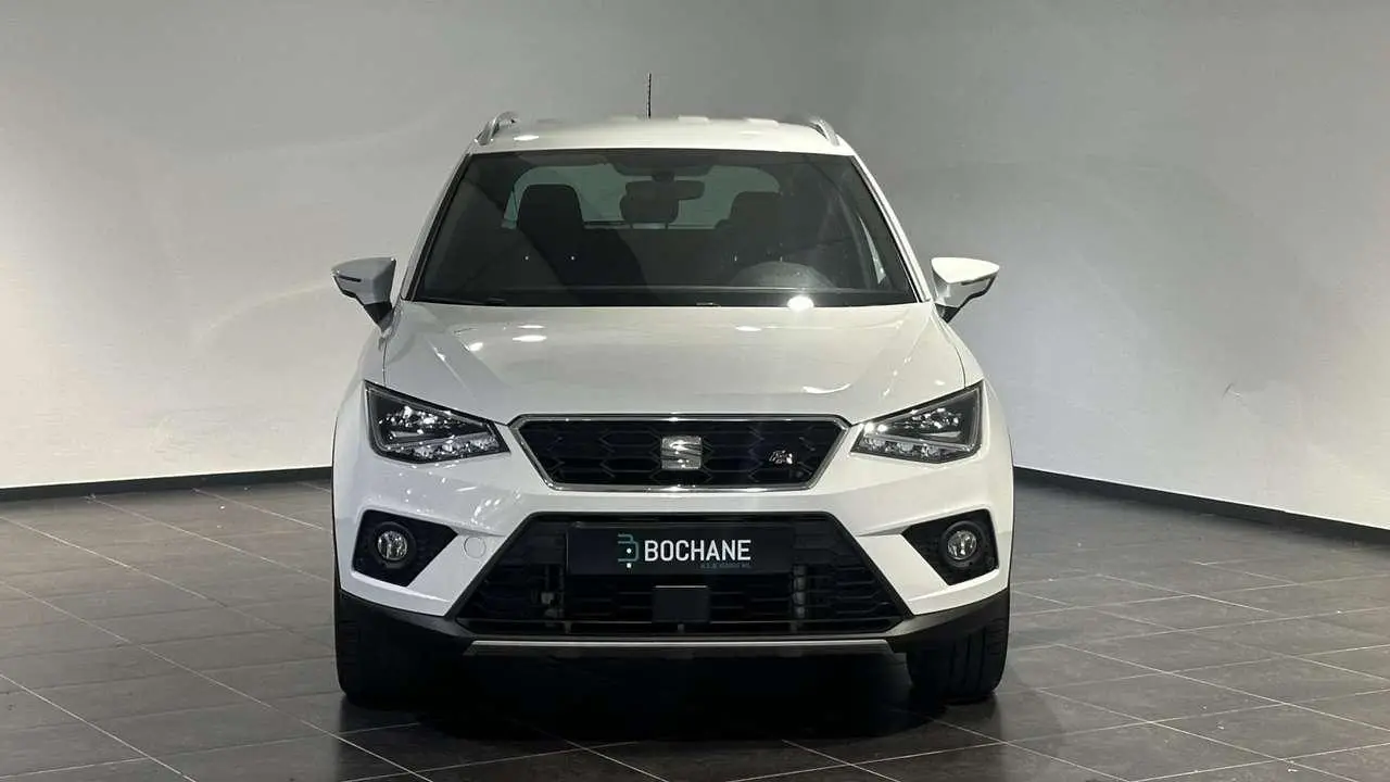 Photo 1 : Seat Arona 2021 Petrol