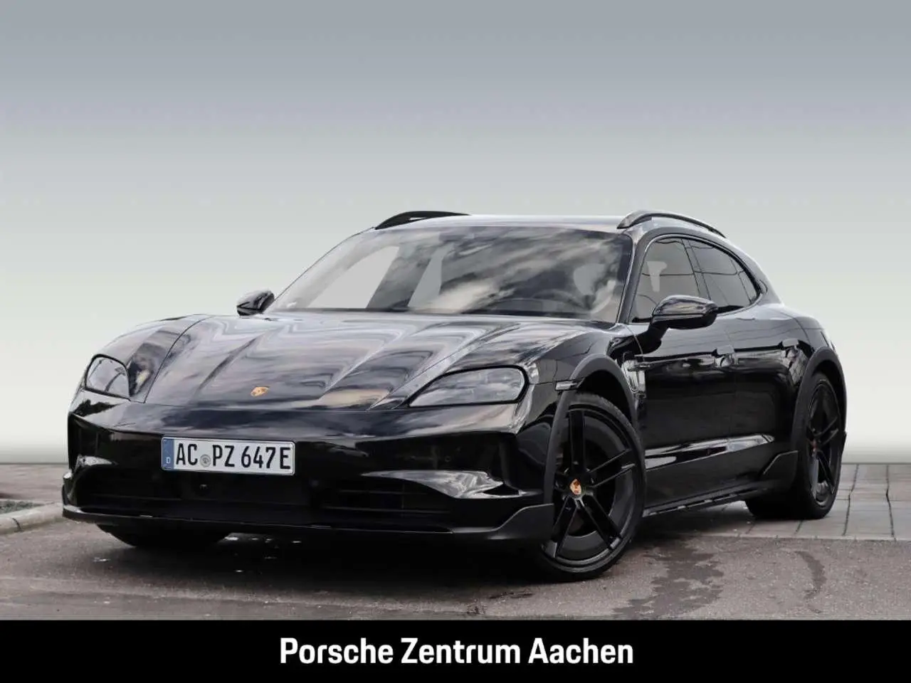 Photo 1 : Porsche Taycan 2024 Électrique