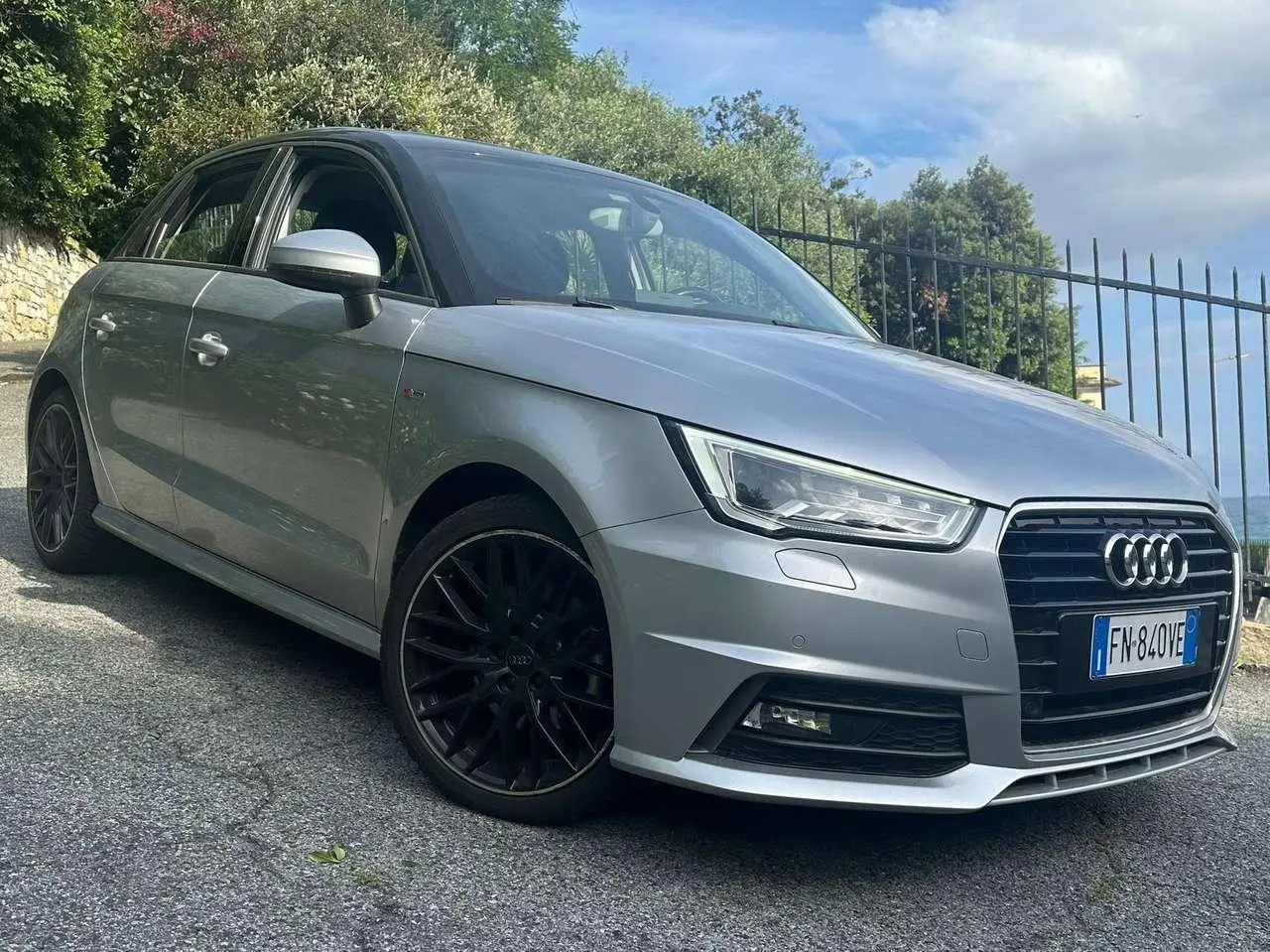 Photo 1 : Audi A1 2018 Petrol