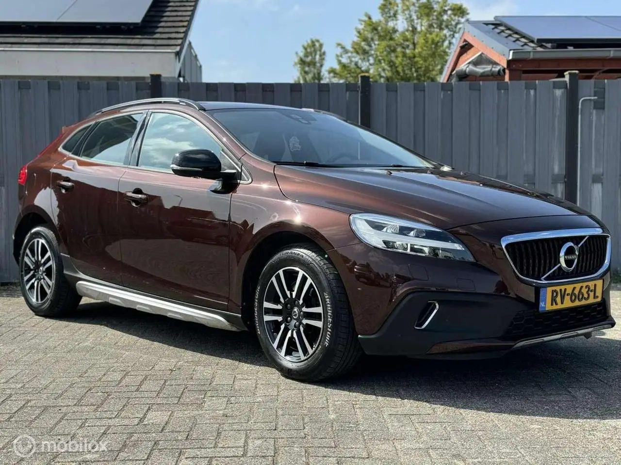 Photo 1 : Volvo V40 2018 Essence