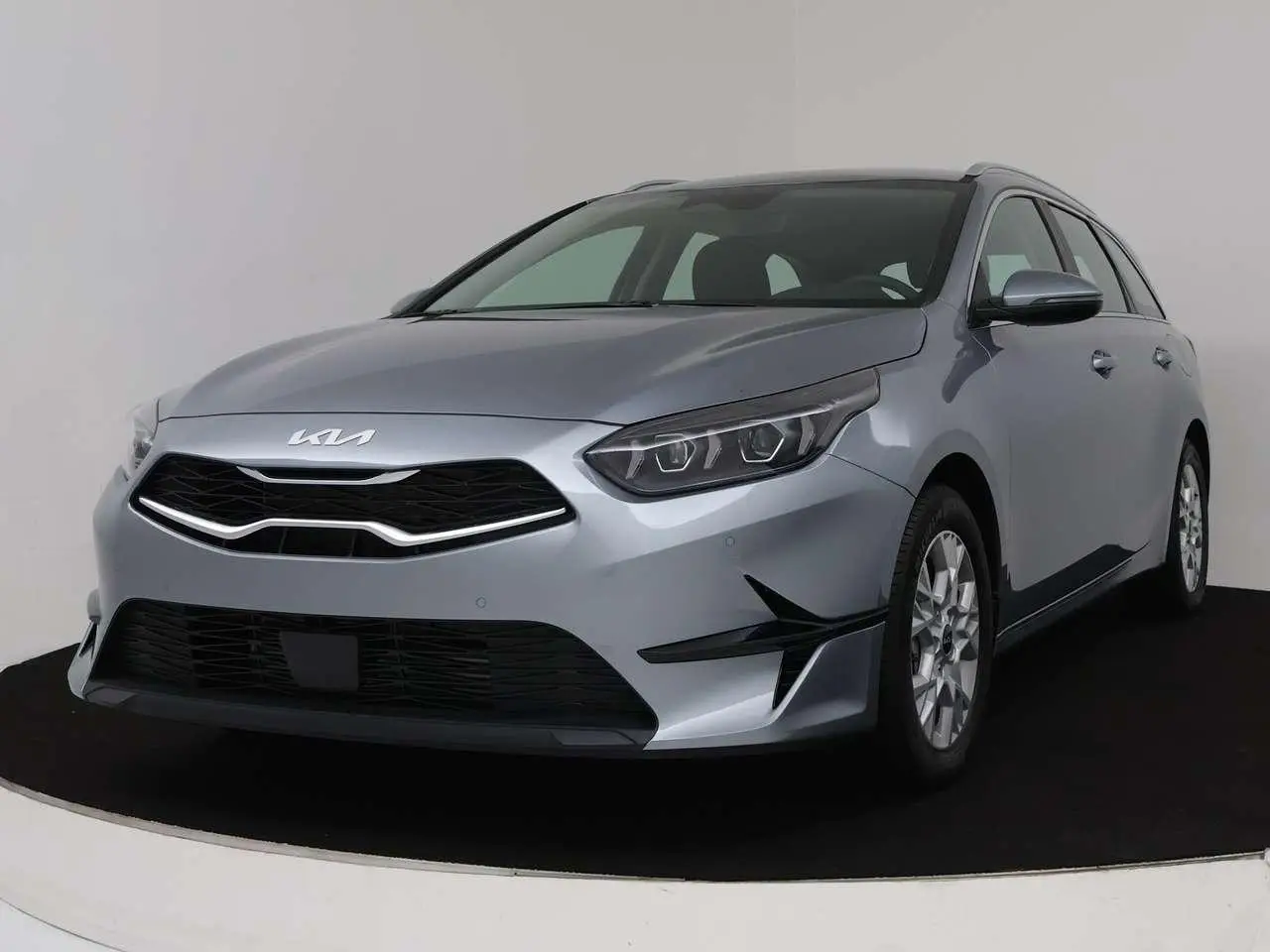 Photo 1 : Kia Ceed 2024 Essence