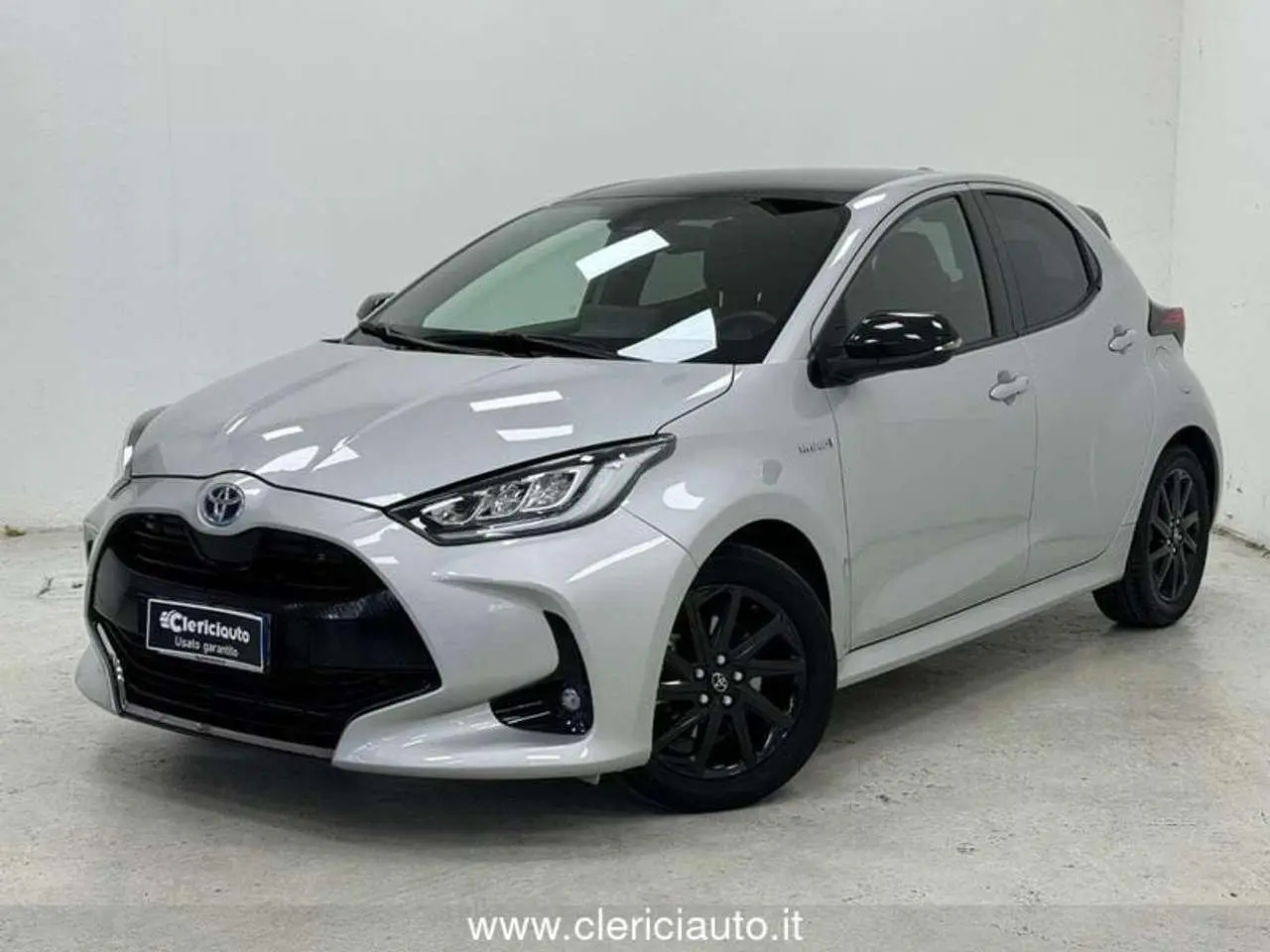 Photo 1 : Toyota Yaris 2020 Hybrid