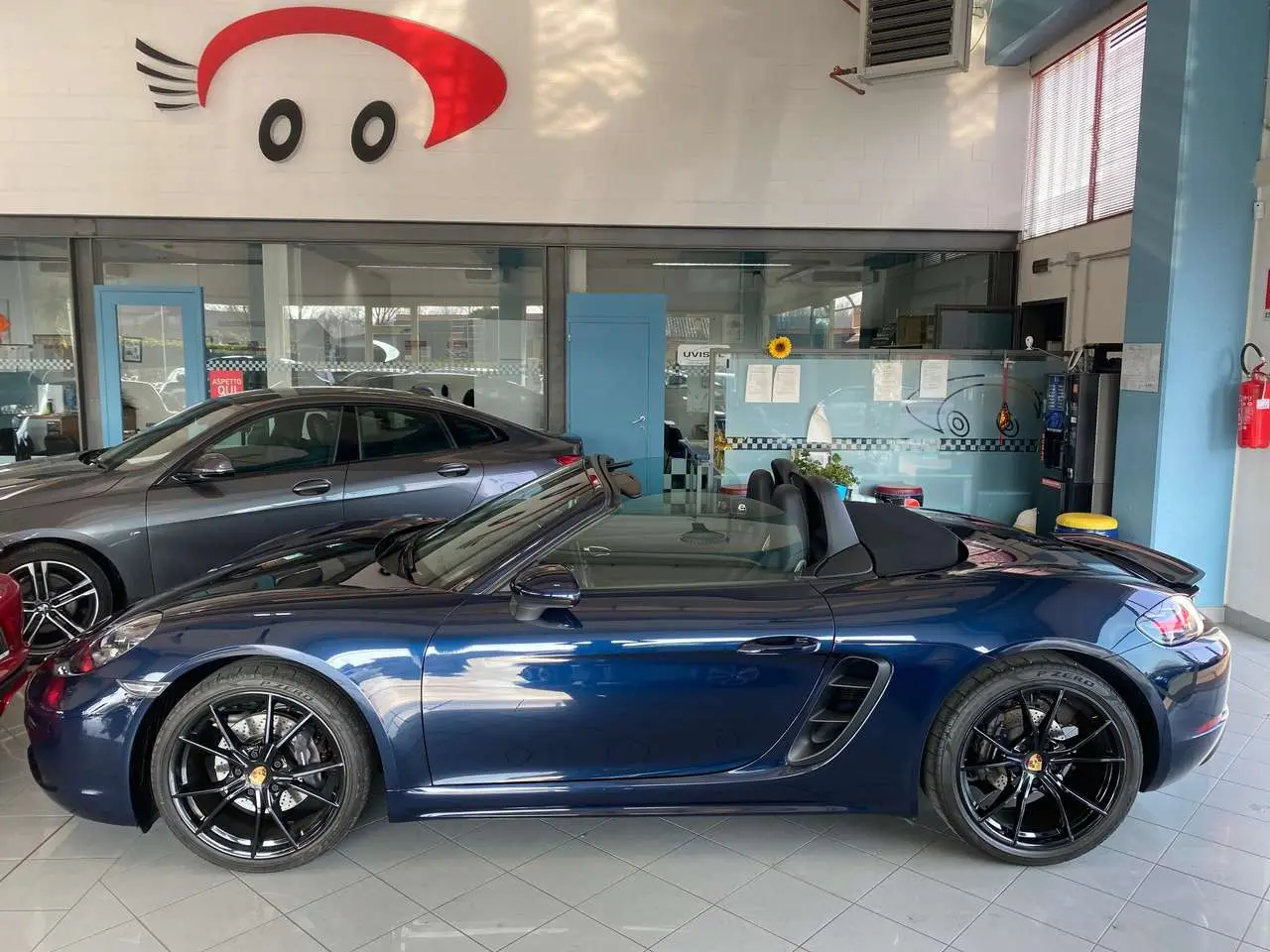 Photo 1 : Porsche Boxster 2020 Essence