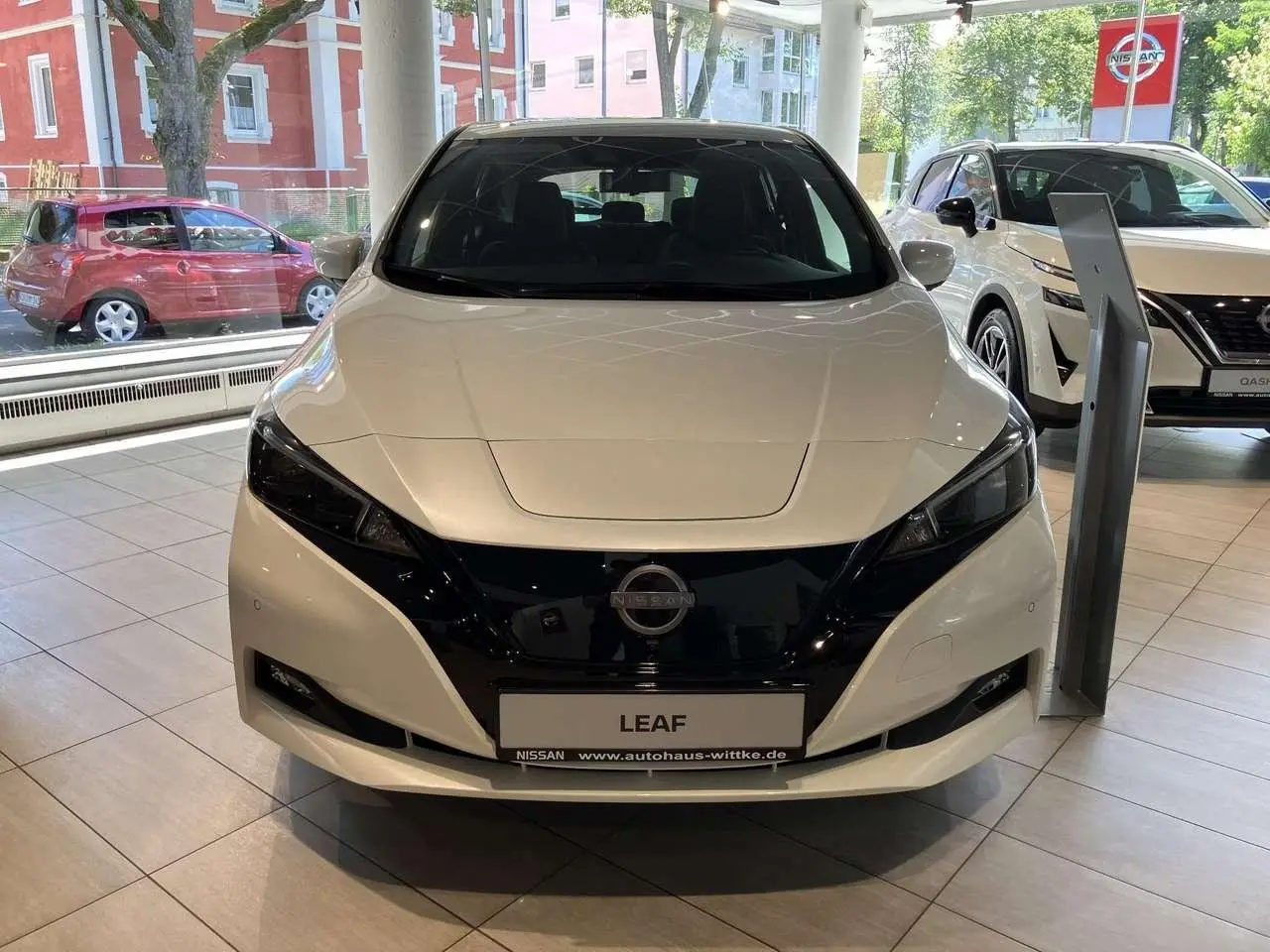 Photo 1 : Nissan Leaf 2024 Electric