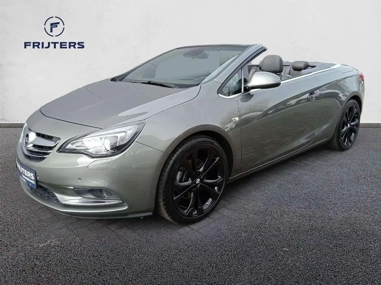 Photo 1 : Opel Cascada 2019 Petrol