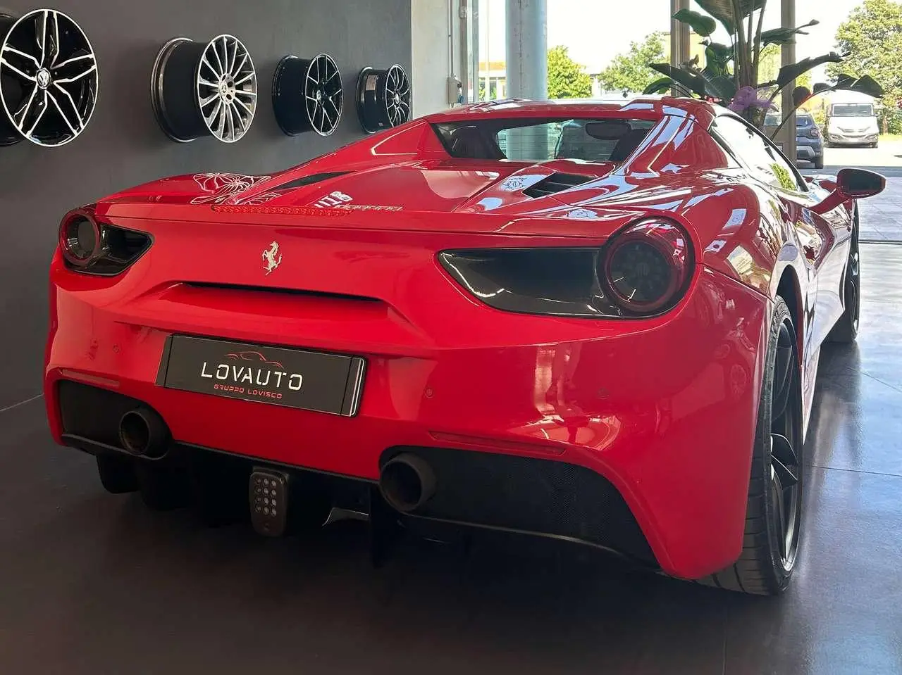 Photo 1 : Ferrari 488 2018 Essence