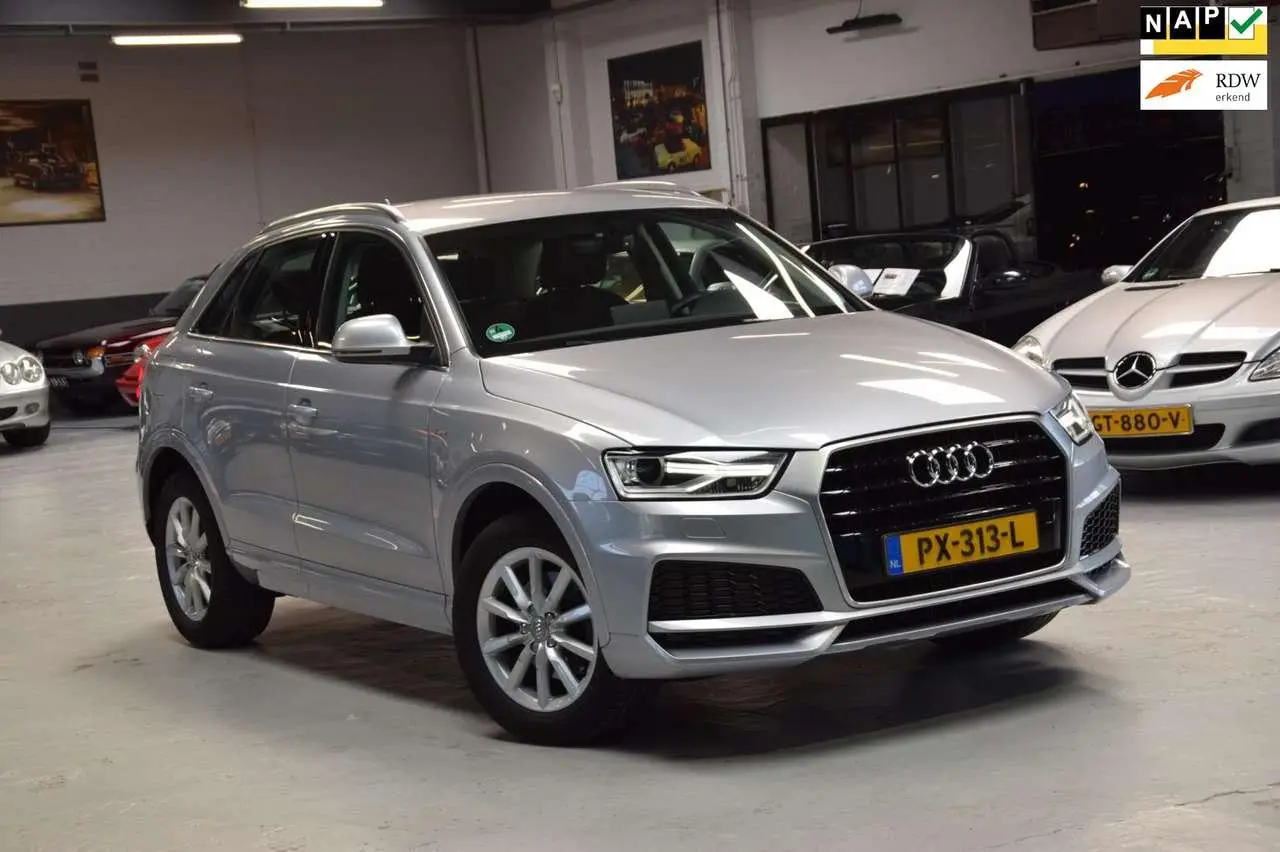 Photo 1 : Audi Q3 2018 Essence