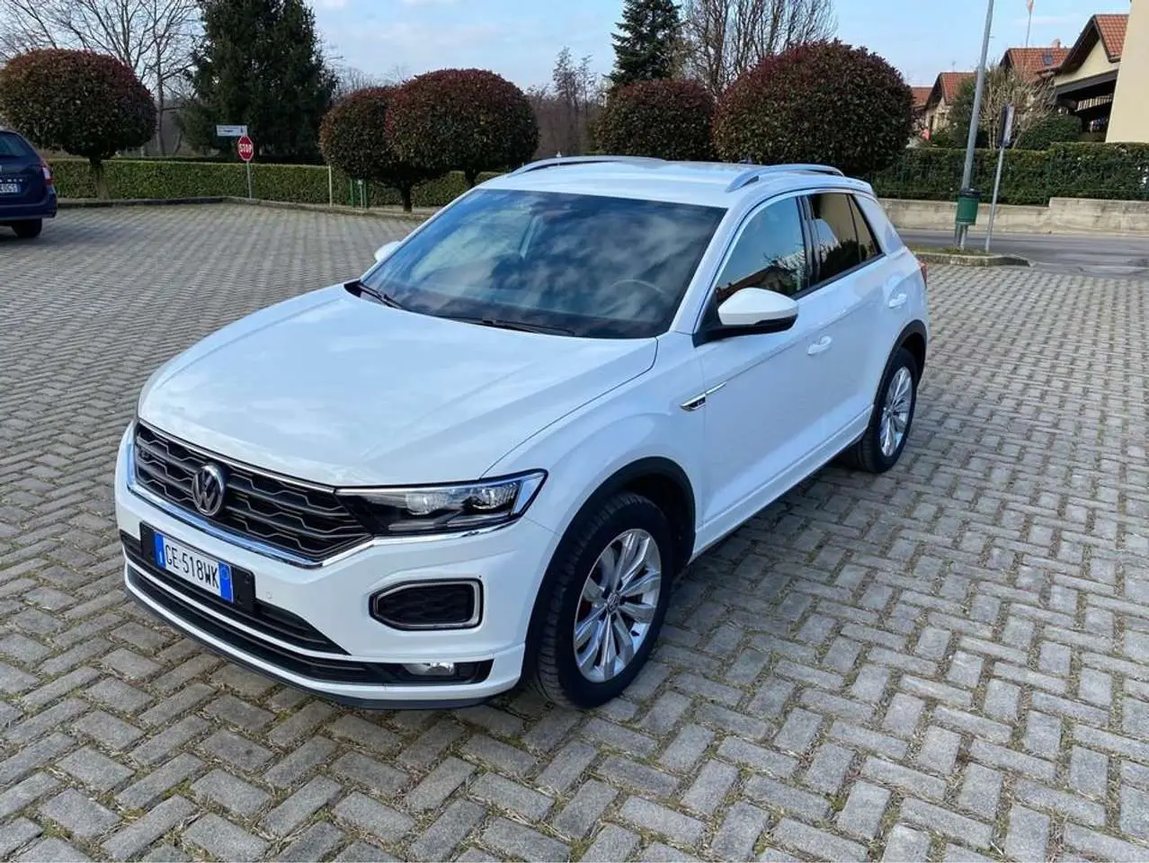 Photo 1 : Volkswagen T-roc 2021 Petrol