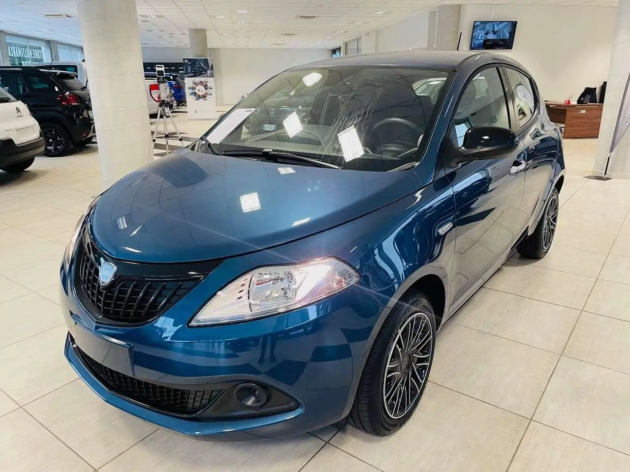 Photo 1 : Lancia Ypsilon 2024 Hybrid