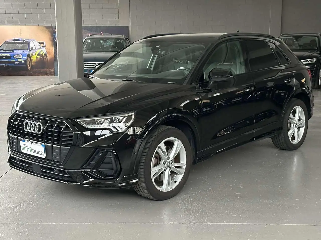 Photo 1 : Audi Q3 2019 Petrol