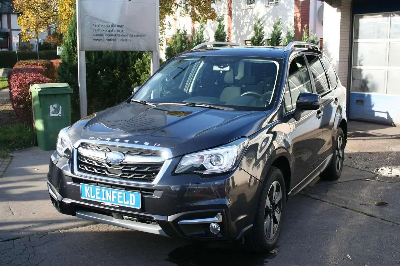 Photo 1 : Subaru Forester 2018 Essence