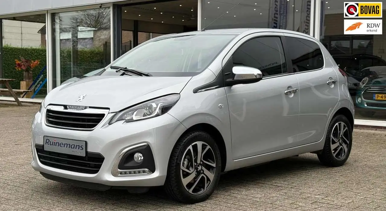 Photo 1 : Peugeot 108 2020 Essence