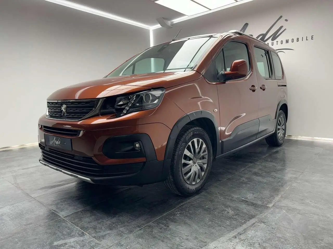 Photo 1 : Peugeot Rifter 2019 Diesel