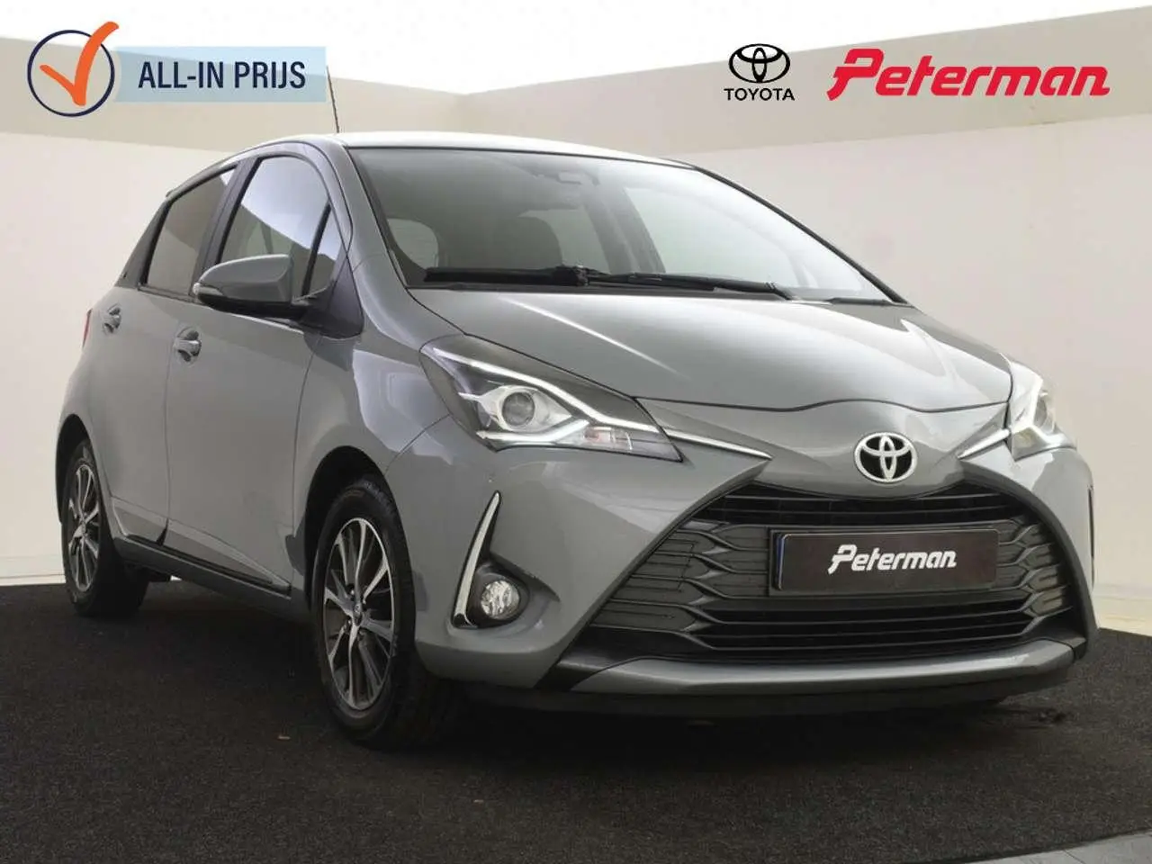 Photo 1 : Toyota Yaris 2019 Petrol