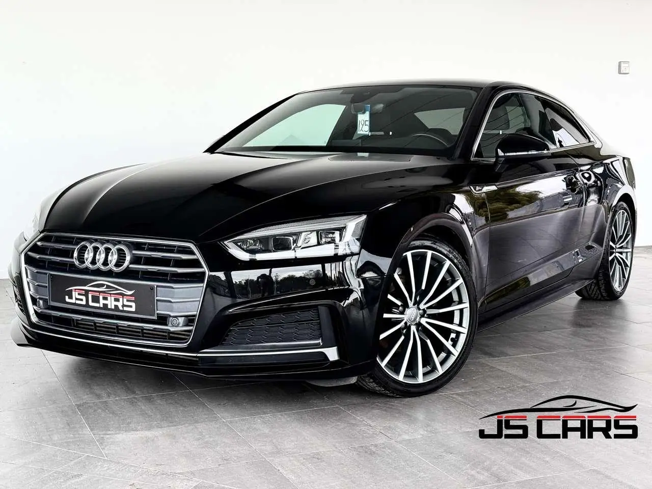 Photo 1 : Audi A5 2018 Essence