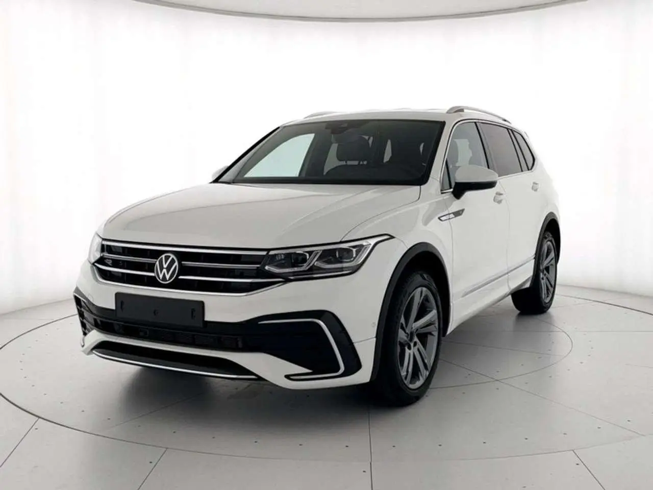 Photo 1 : Volkswagen Tiguan 2024 Diesel