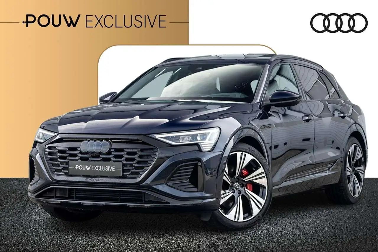 Photo 1 : Audi Q8 2024 Électrique