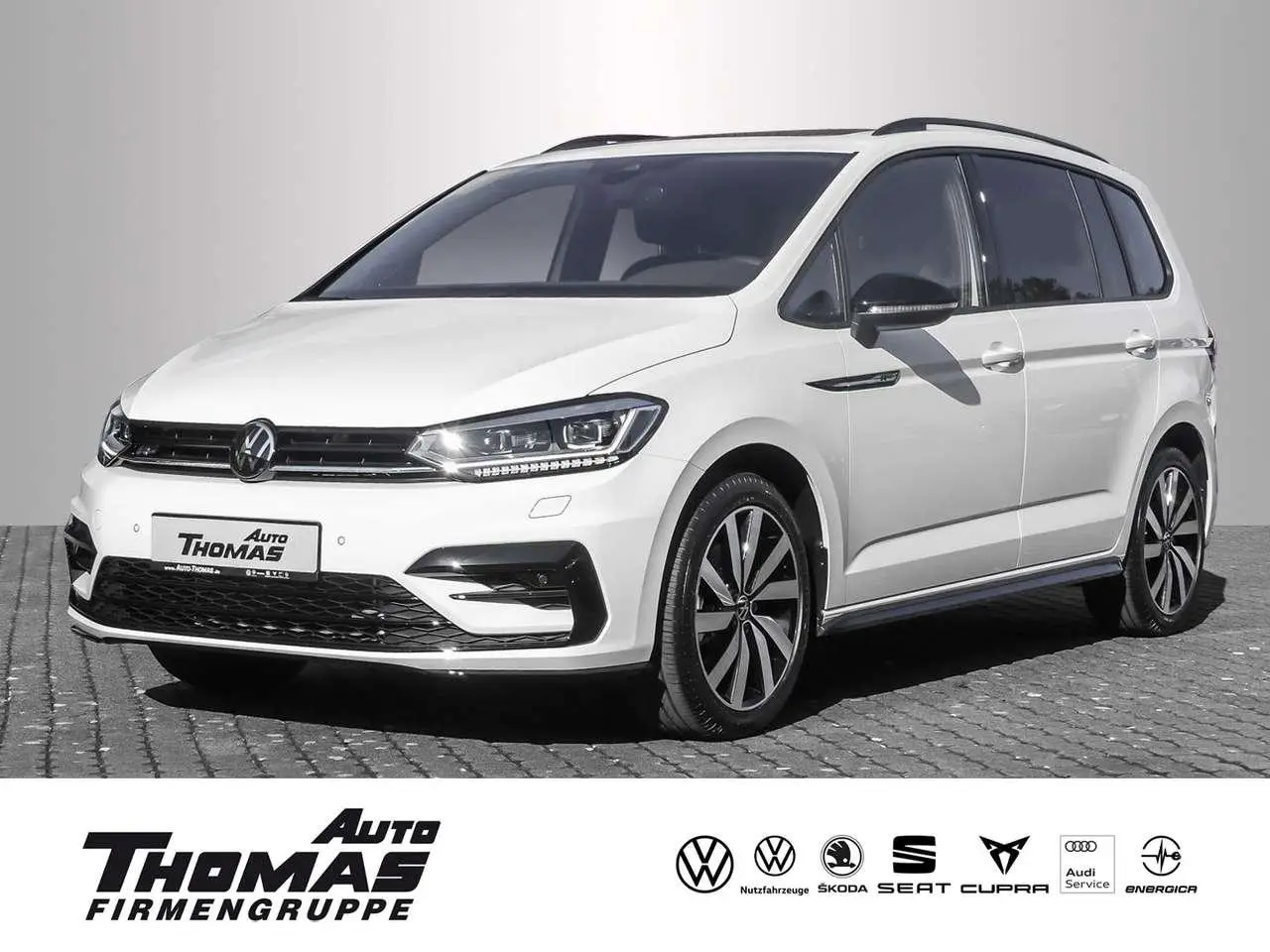 Photo 1 : Volkswagen Touran 2024 Petrol