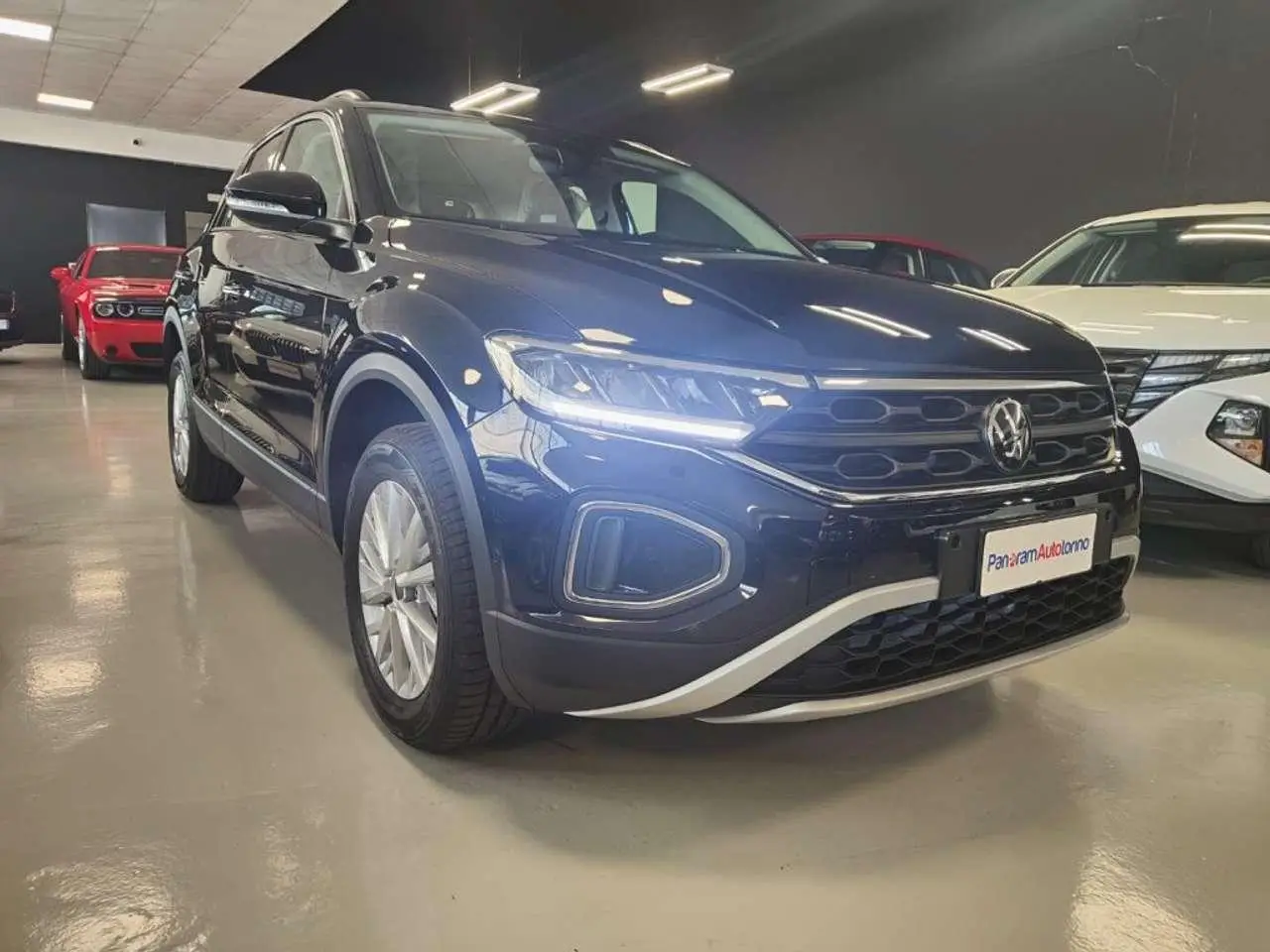 Photo 1 : Volkswagen T-roc 2024 Essence