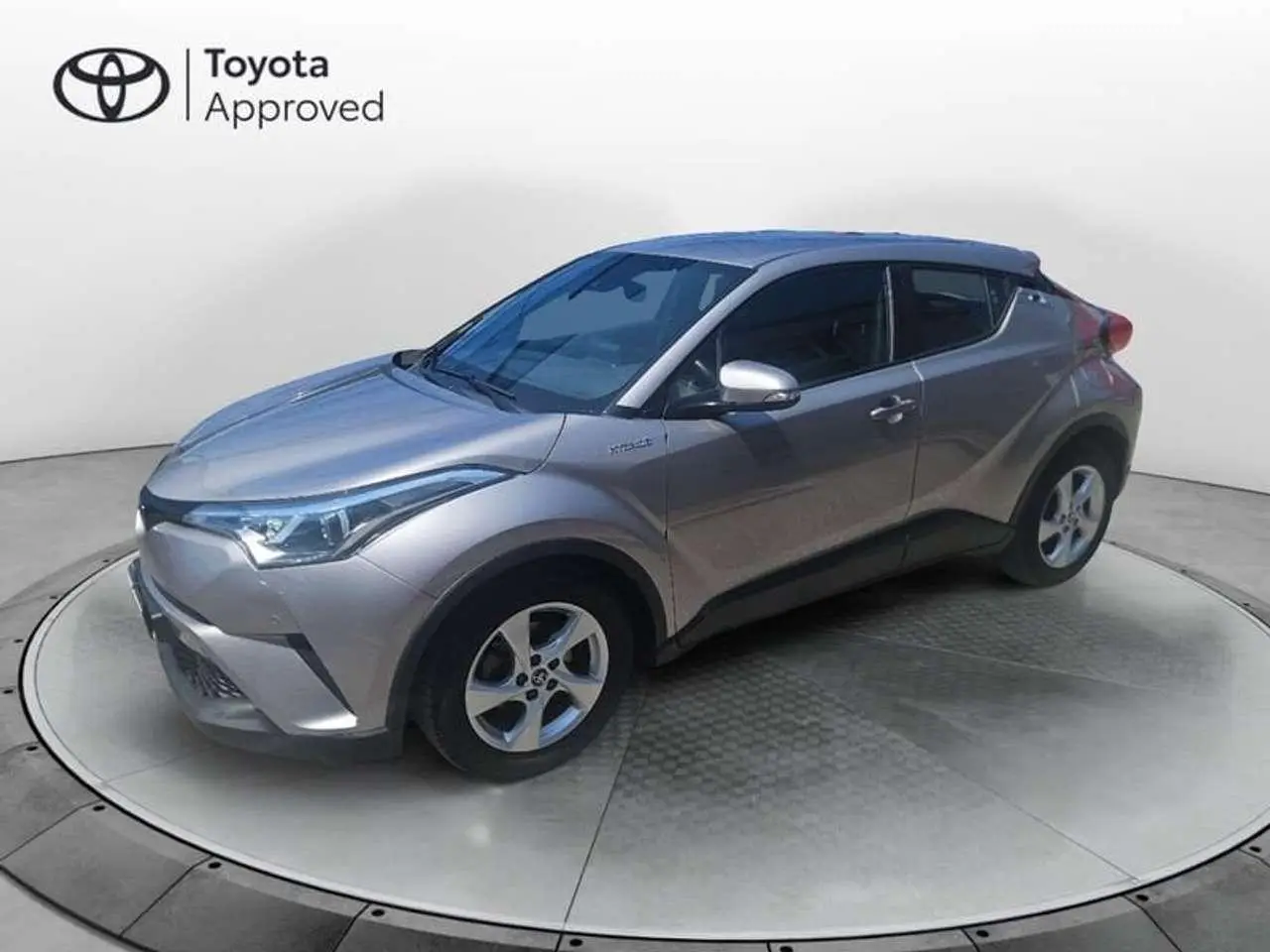 Photo 1 : Toyota C-hr 2019 Hybrid