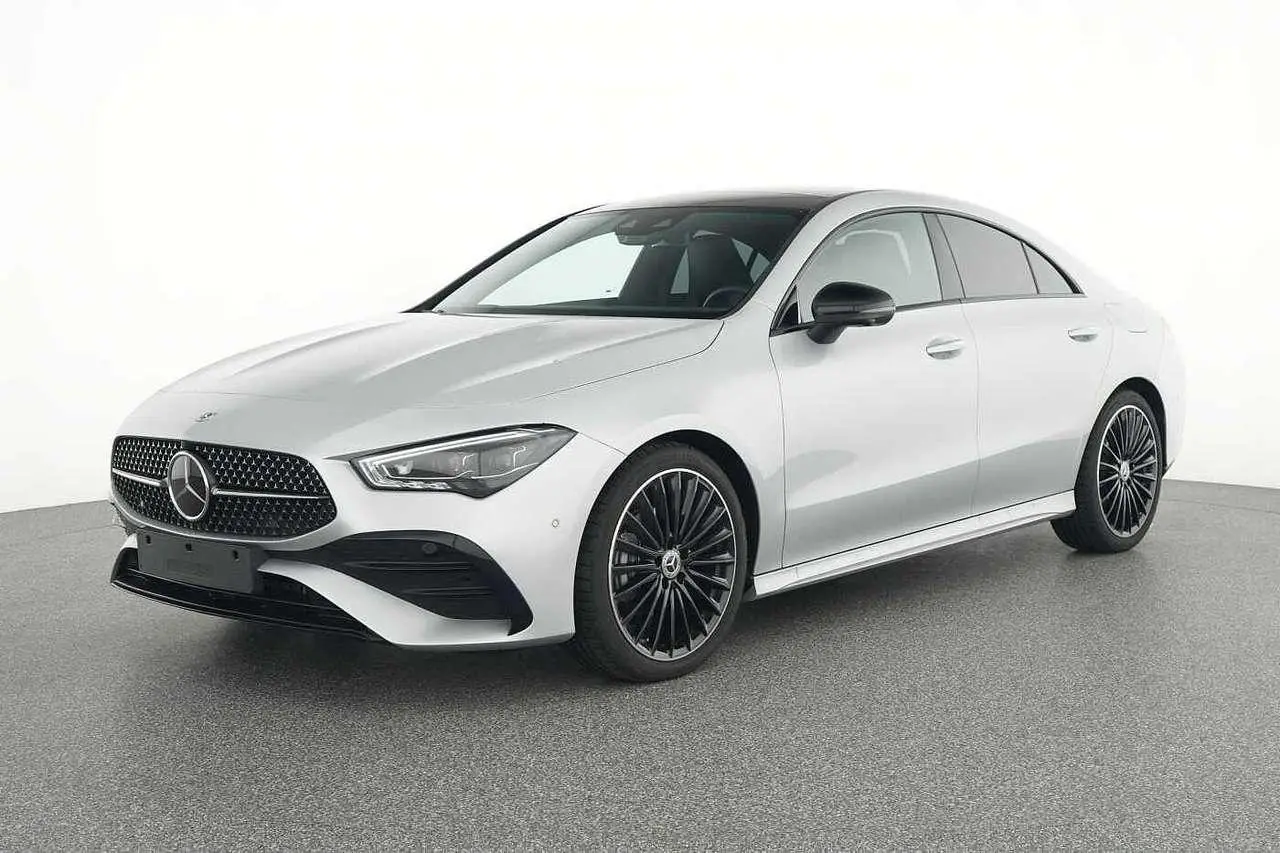 Photo 1 : Mercedes-benz Classe Cla 2024 Essence