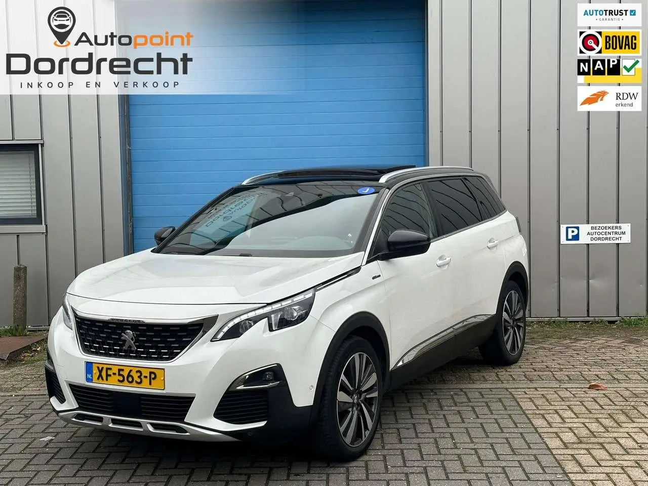 Photo 1 : Peugeot 5008 2019 Essence