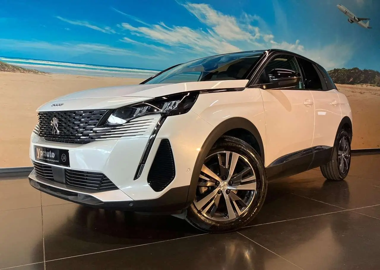 Photo 1 : Peugeot 3008 2022 Essence