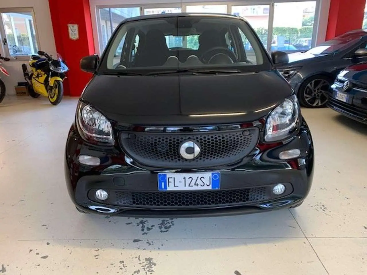 Photo 1 : Smart Forfour 2017 Petrol